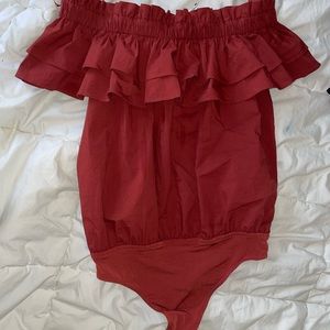 ✨ red off the shoulder ruffle body suit - express NWT ✨